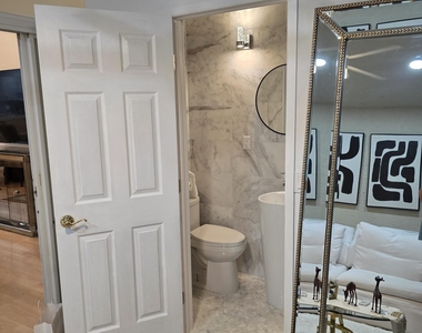 11313 Ola Avenue - Photo Thumbnail 12
