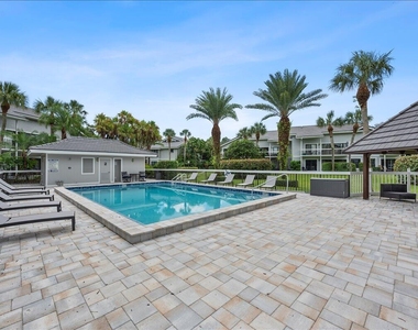 11863 Wimbledon Circle - Photo Thumbnail 22