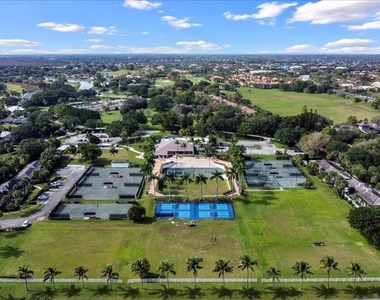 11863 Wimbledon Circle - Photo Thumbnail 21