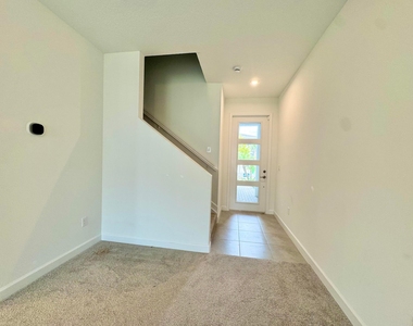 14122 Sw Thorens Drive - Photo Thumbnail 12