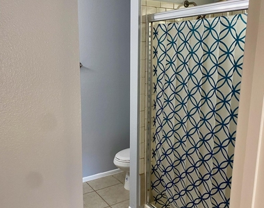 5714 W Carol Ann Way - Photo Thumbnail 11