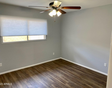 5714 W Carol Ann Way - Photo Thumbnail 13