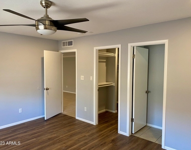 5714 W Carol Ann Way - Photo Thumbnail 9