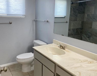 5714 W Carol Ann Way - Photo Thumbnail 15