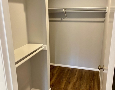 5714 W Carol Ann Way - Photo Thumbnail 10
