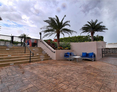 4100 Salzedo Street - Photo Thumbnail 15