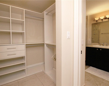 4100 Salzedo Street - Photo Thumbnail 8