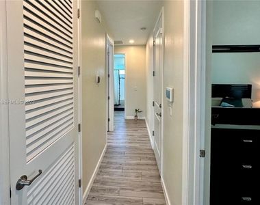 11349 Sw Lyra Drive - Photo Thumbnail 14