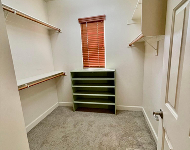13586 N 152nd Drive - Photo Thumbnail 18
