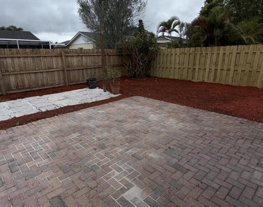 9392 Affirmed Lane - Photo Thumbnail 7