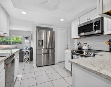 6372 Sleepy Willow Way - Photo Thumbnail 17