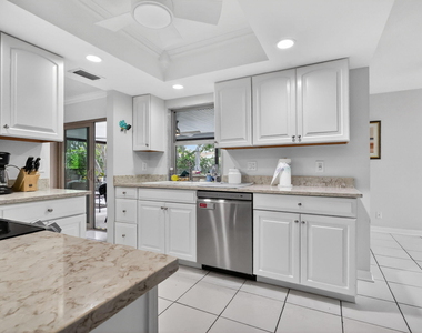 6372 Sleepy Willow Way - Photo Thumbnail 15