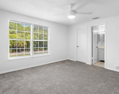 304 Georgian Park Drive - Photo Thumbnail 26