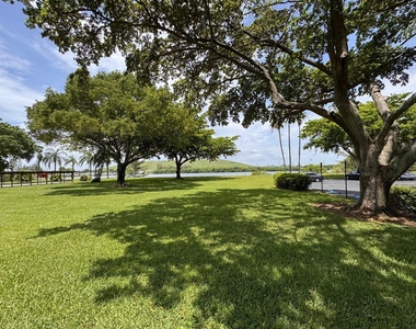 4570 Nw 18th Avenue - Photo Thumbnail 22