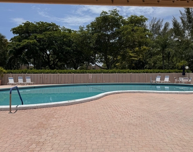4570 Nw 18th Avenue - Photo Thumbnail 31