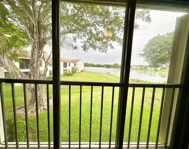 2800 Palmwood Terrace - Photo Thumbnail 23