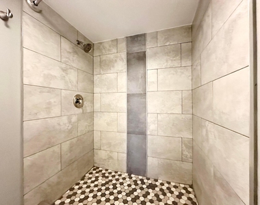 2800 Palmwood Terrace - Photo Thumbnail 19