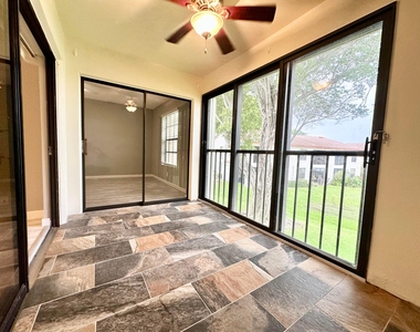 2800 Palmwood Terrace - Photo Thumbnail 22
