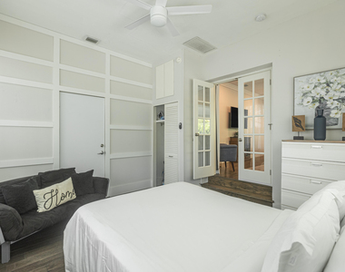 1620 Ne 8th Street - Photo Thumbnail 17