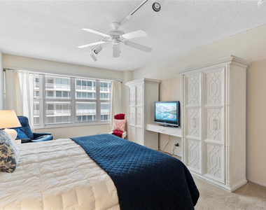4010 Galt Ocean Drive - Photo Thumbnail 7