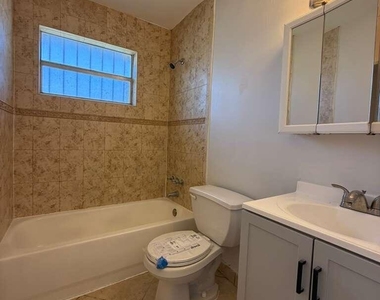 516 Nw 179th Street - Photo Thumbnail 12