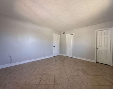 516 Nw 179th Street - Photo Thumbnail 13