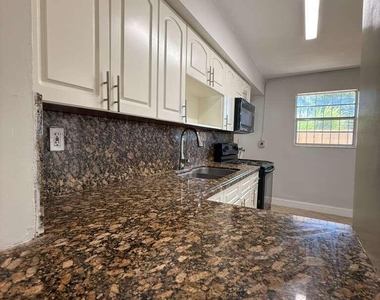 516 Nw 179th Street - Photo Thumbnail 5