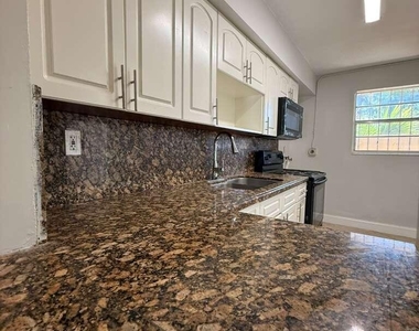 516 Nw 179th Street - Photo Thumbnail 3