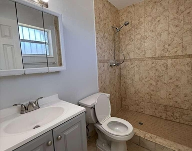 516 Nw 179th Street - Photo Thumbnail 10