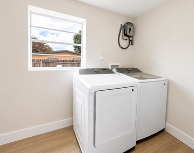 124 E Arbor Avenue - Photo Thumbnail 8