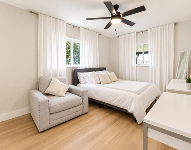 124 E Arbor Avenue - Photo Thumbnail 5