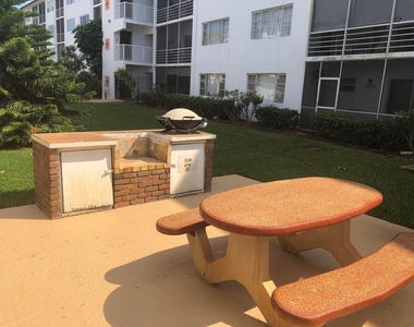 4500 N Flagler Drive - Photo Thumbnail 12