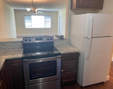4500 N Flagler Drive - Photo Thumbnail 8