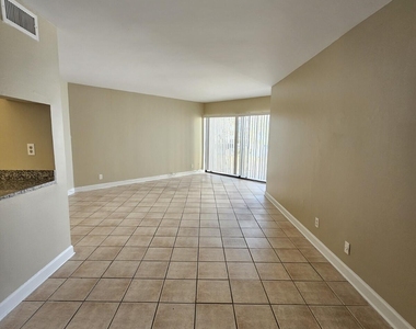 1750 N Congress Avenue - Photo Thumbnail 1