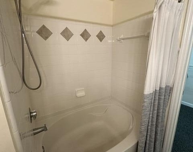 2036 Alta Meadows Lane - Photo Thumbnail 5