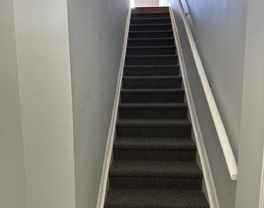2036 Alta Meadows Lane - Photo Thumbnail 18