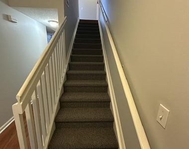 2036 Alta Meadows Lane - Photo Thumbnail 8