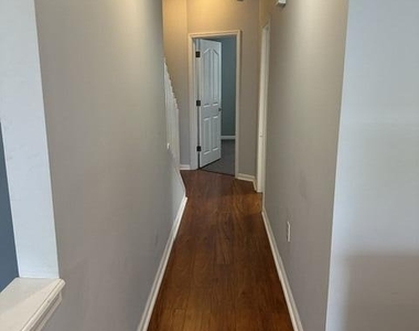 2036 Alta Meadows Lane - Photo Thumbnail 12