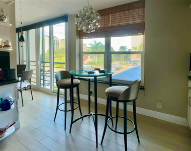 7582 Regency Lake Drive - Photo Thumbnail 19