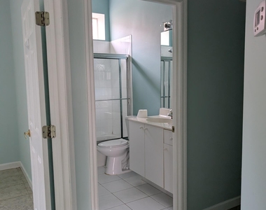 708 Sw Saint Vincent Cove - Photo Thumbnail 6