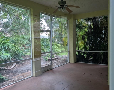 708 Sw Saint Vincent Cove - Photo Thumbnail 15
