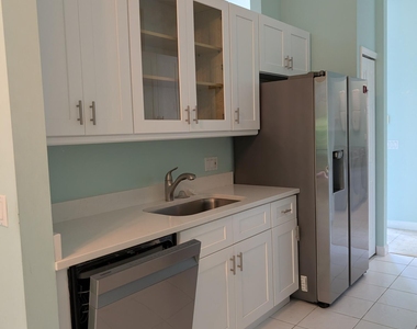 708 Sw Saint Vincent Cove - Photo Thumbnail 10