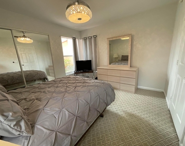 5574 Royal Lake Circle - Photo Thumbnail 18