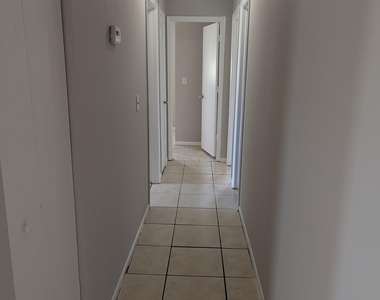 554 Sw Lakehurst Drive - Photo Thumbnail 7
