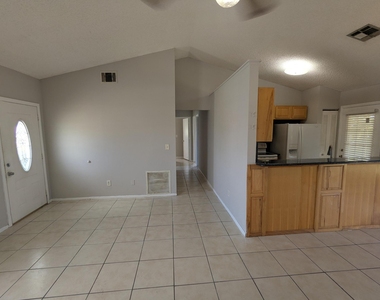 554 Sw Lakehurst Drive - Photo Thumbnail 6
