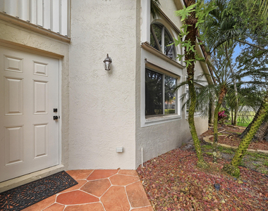 7618 S Pinewalk Dr S - Photo Thumbnail 3