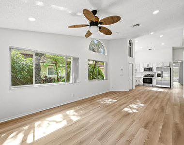 7618 S Pinewalk Dr S - Photo Thumbnail 25