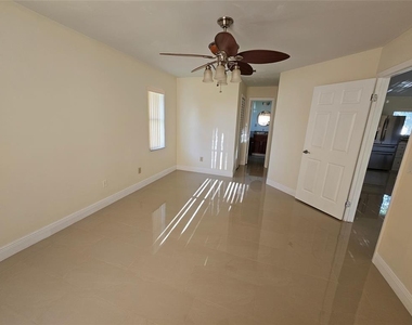 3110 Se Card Terrace - Photo Thumbnail 13