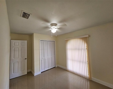 3110 Se Card Terrace - Photo Thumbnail 8