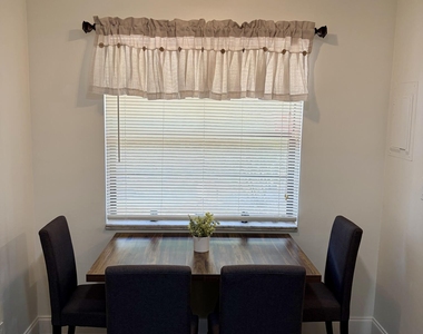 1357 Nw 94th Way - Photo Thumbnail 5